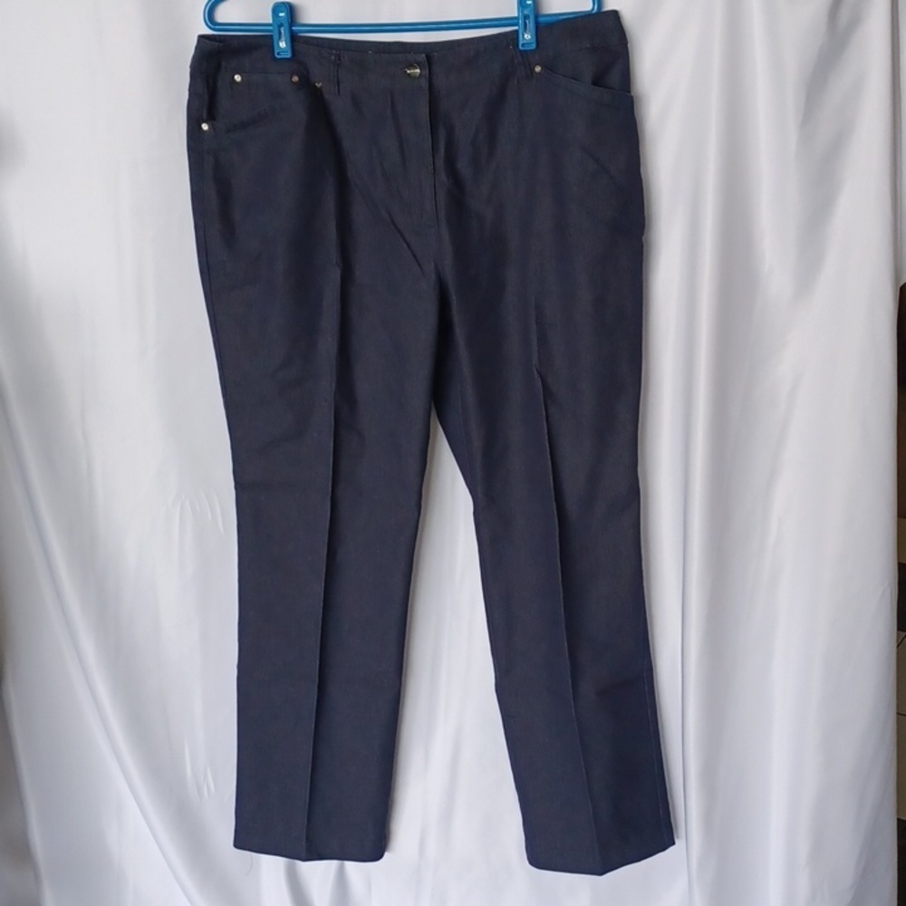Jones New York Signature Jeans Size 14 Stretch Dark Blue